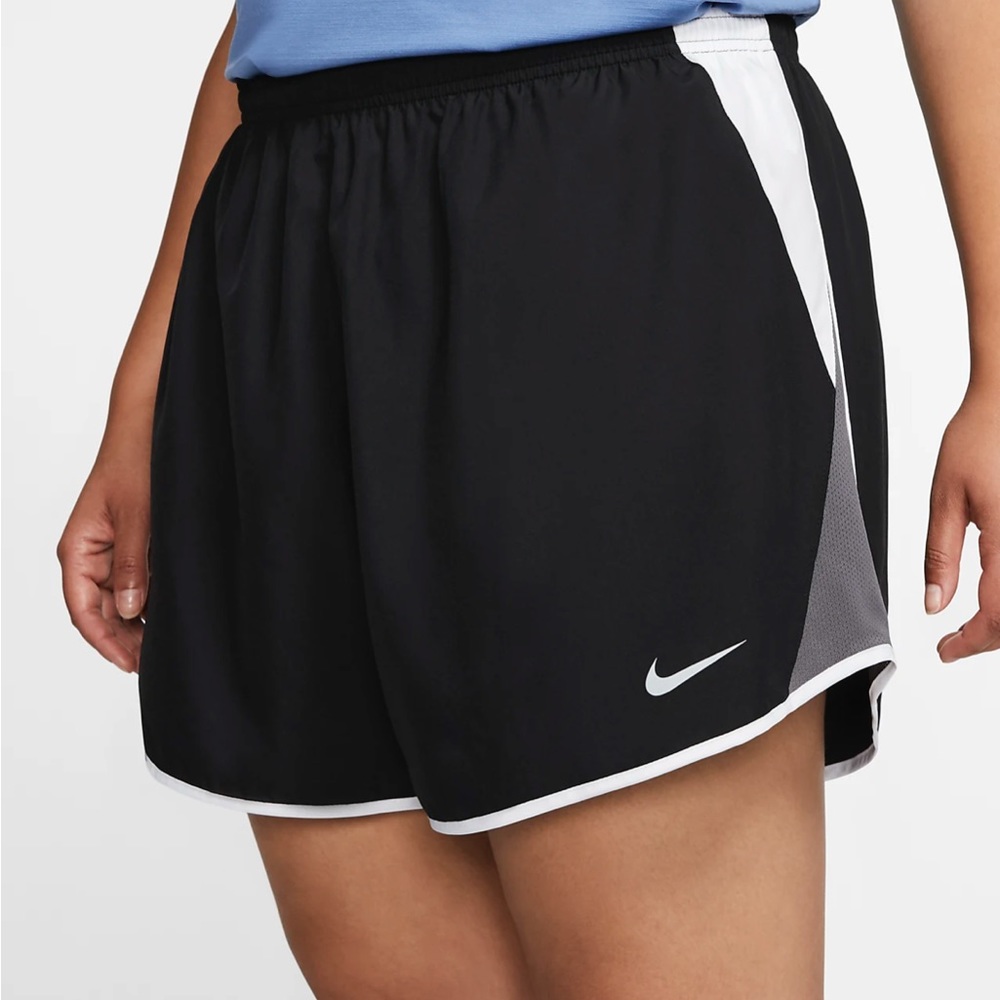Nike Black and White Athletic Women’s Shorts